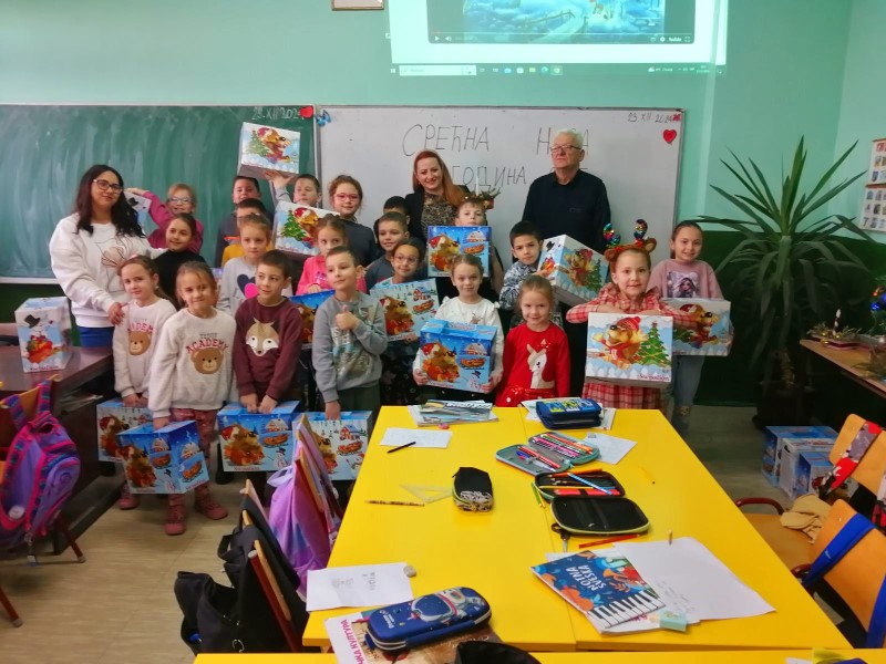 Novogodišnji paketići za najmlađe iz Tavnika